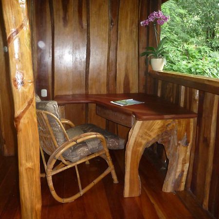 Topos Tree House Cahuita Εξωτερικό φωτογραφία